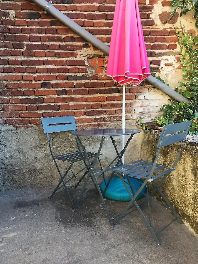 Charmant Gite de séjour Le Gray Cohade